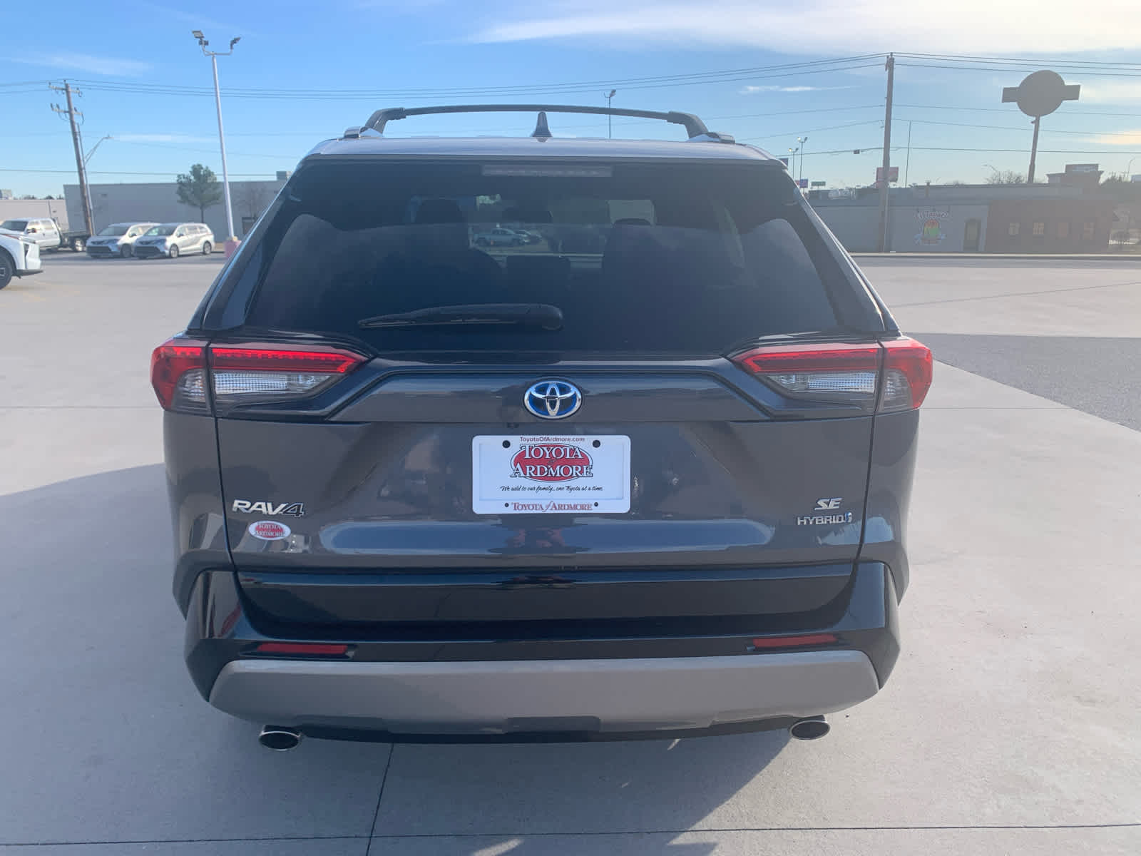 2023 Toyota RAV4 Hybrid SE