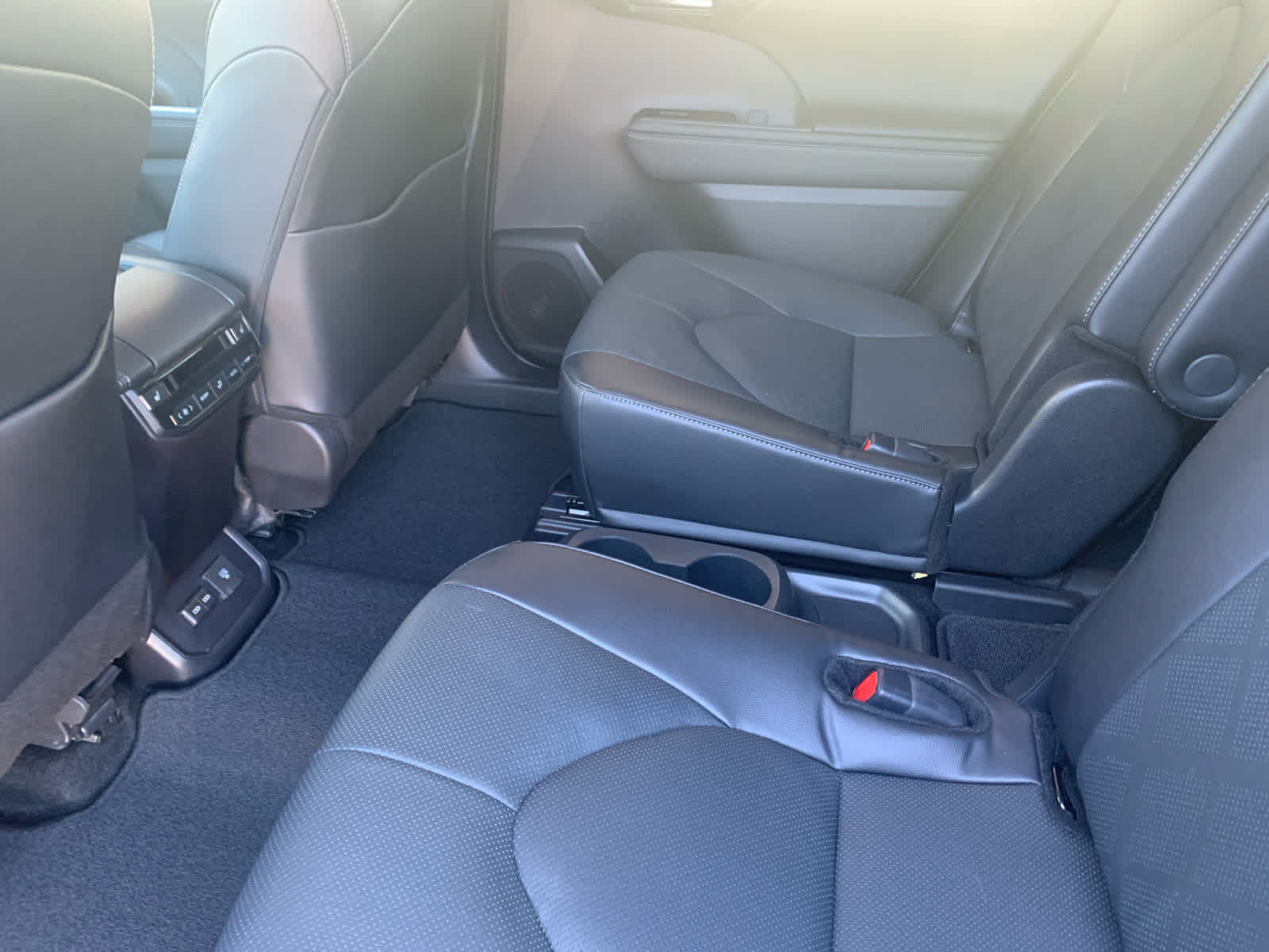 2024 Toyota Highlander Platinum