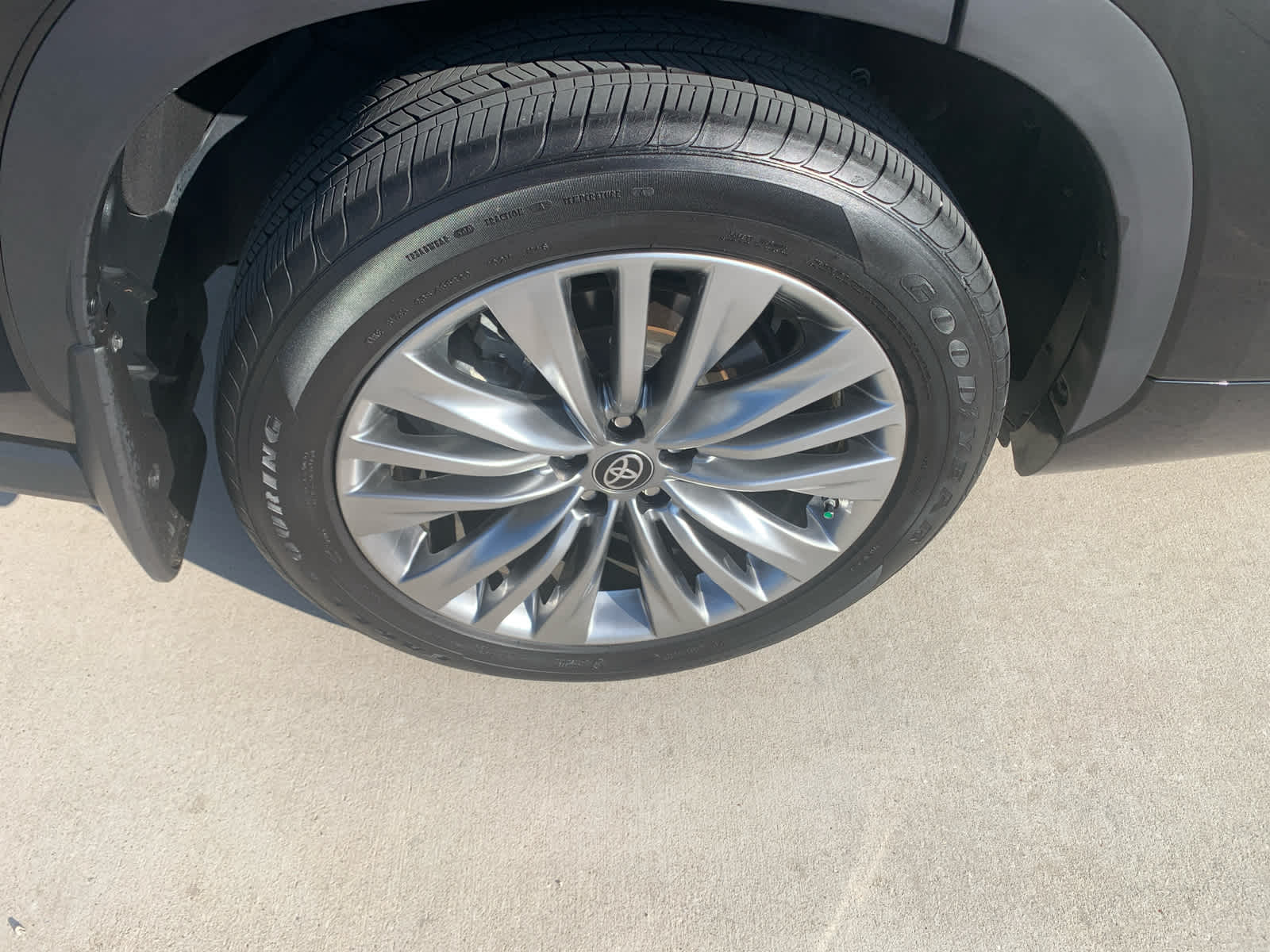 2024 Toyota Highlander Platinum