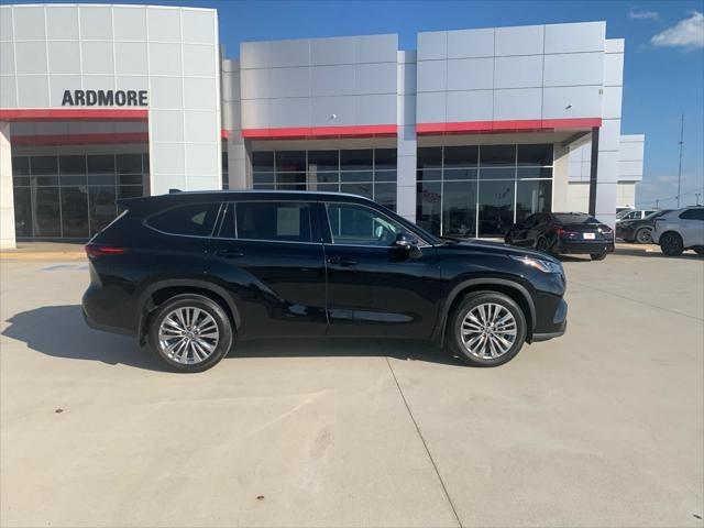 2024 Toyota Highlander Platinum