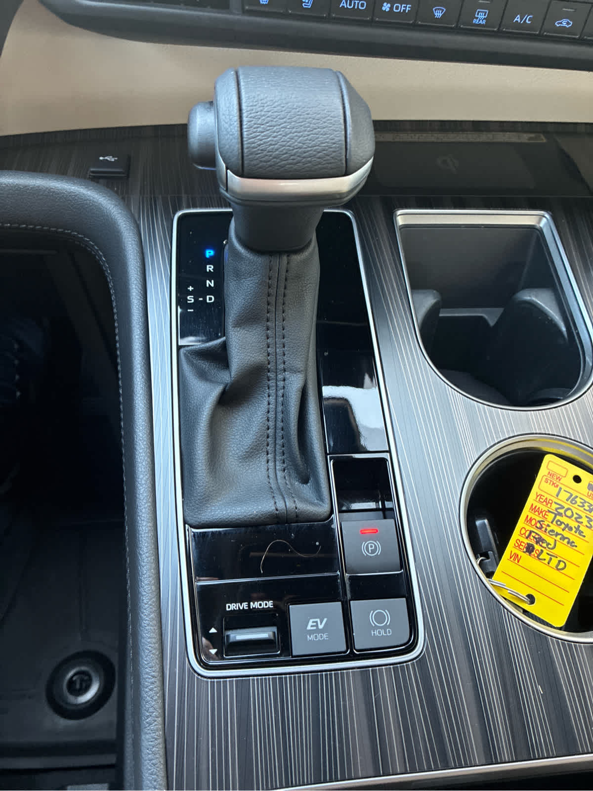 2023 Toyota Sienna Limited