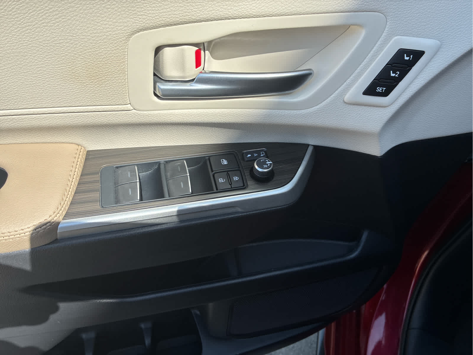 2023 Toyota Sienna Limited