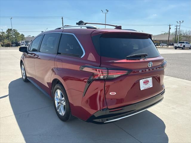 2023 Toyota Sienna Limited