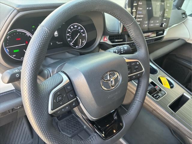 2023 Toyota Sienna Limited