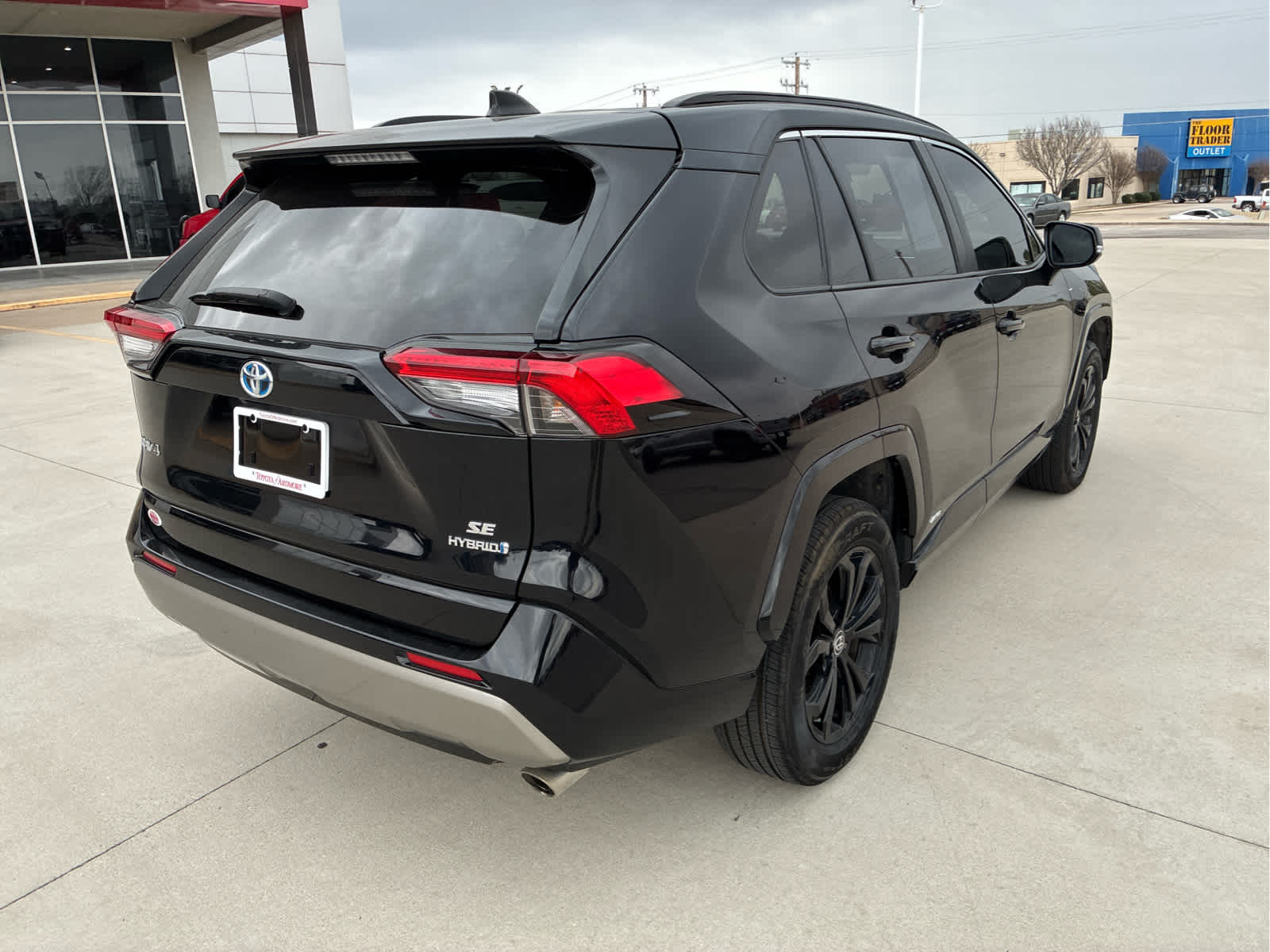 2022 Toyota RAV4 Hybrid SE