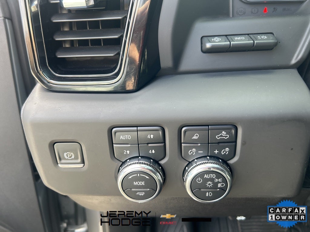 2025 GMC Sierra 2500HD AT4