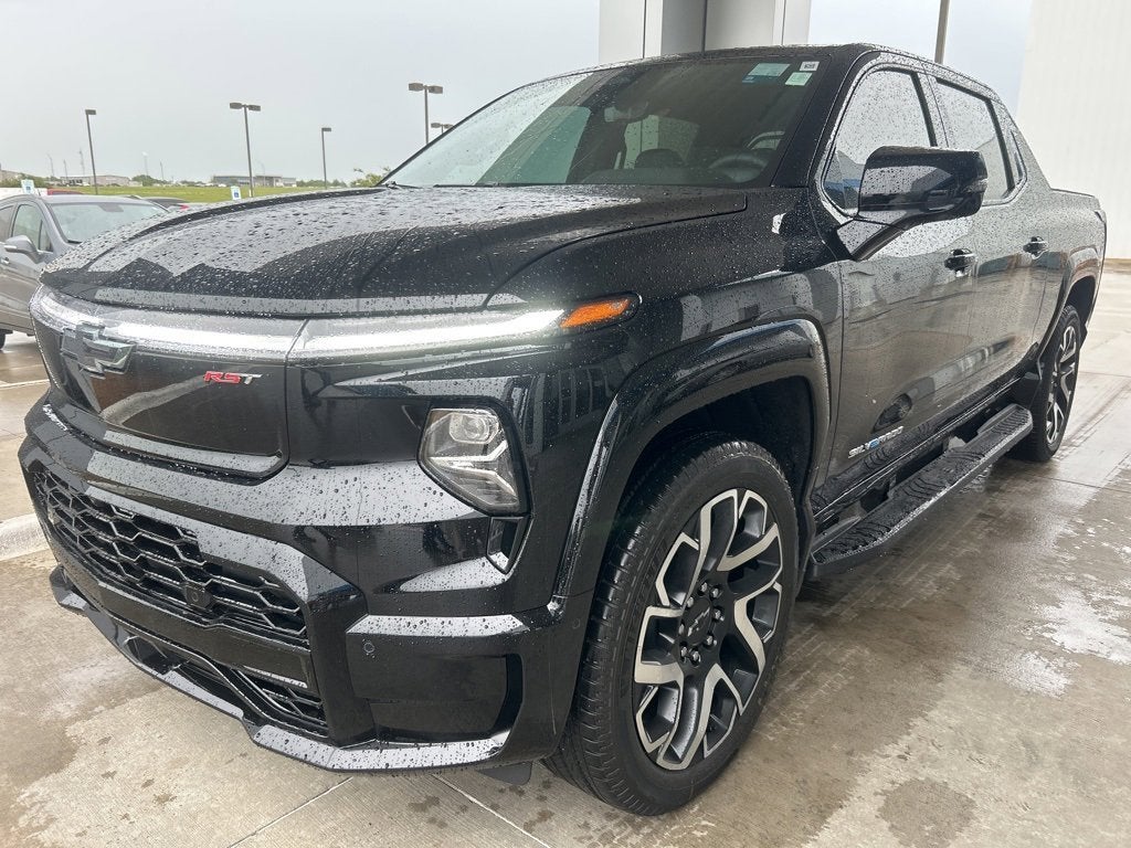 2025 Chevrolet Silverado EV RST - Max Range