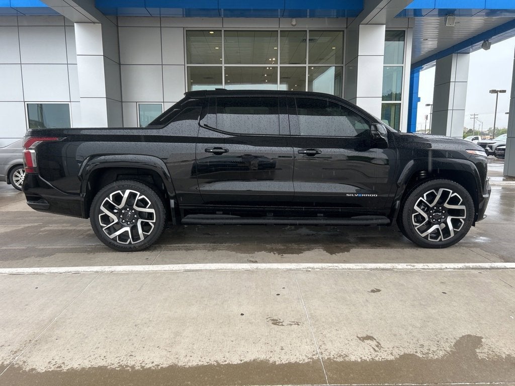 2025 Chevrolet Silverado EV RST - Max Range