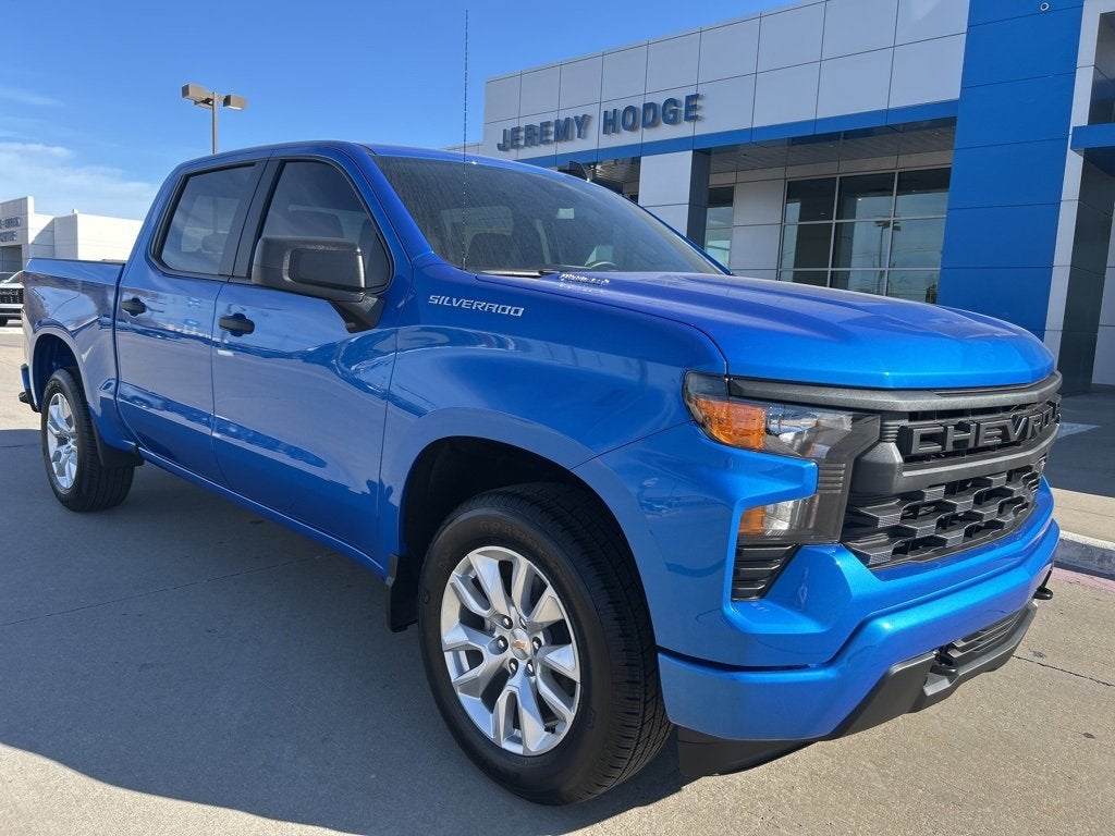 2026 Chevrolet Silverado 1500 Custom's photo