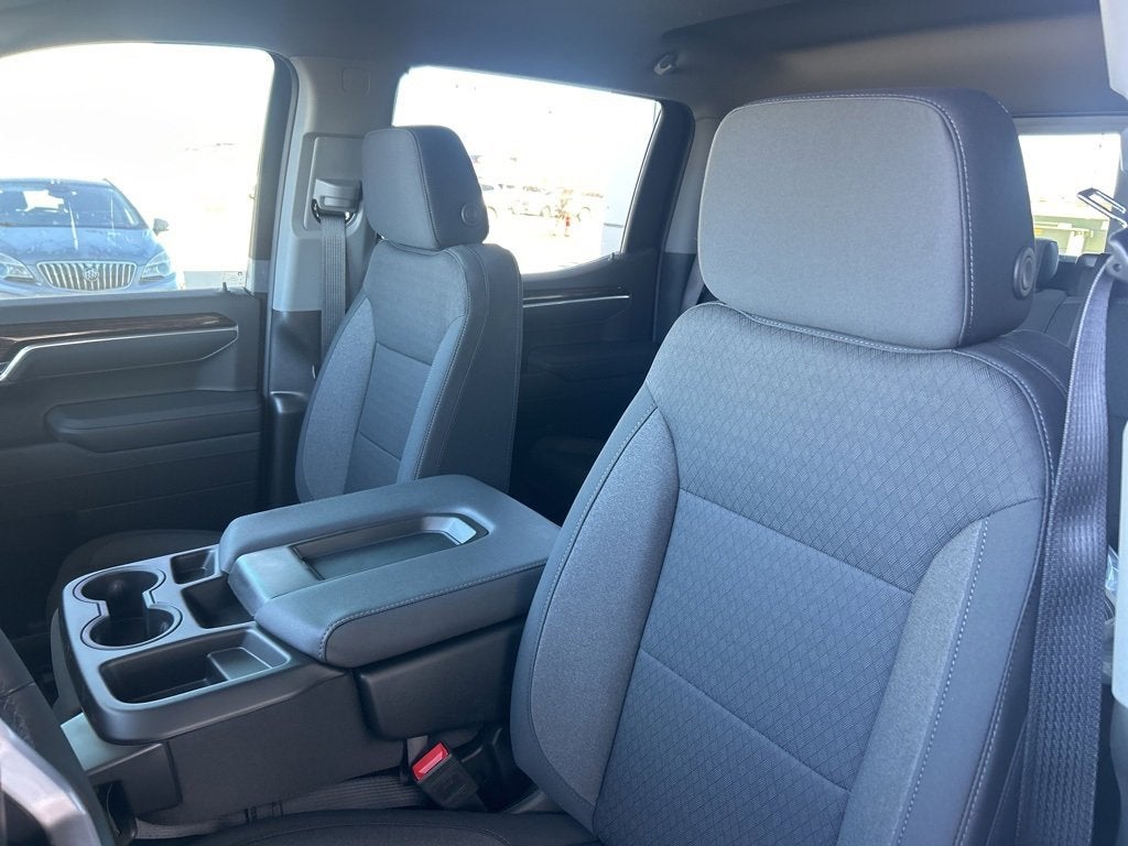 2025 GMC Sierra 1500 SLE