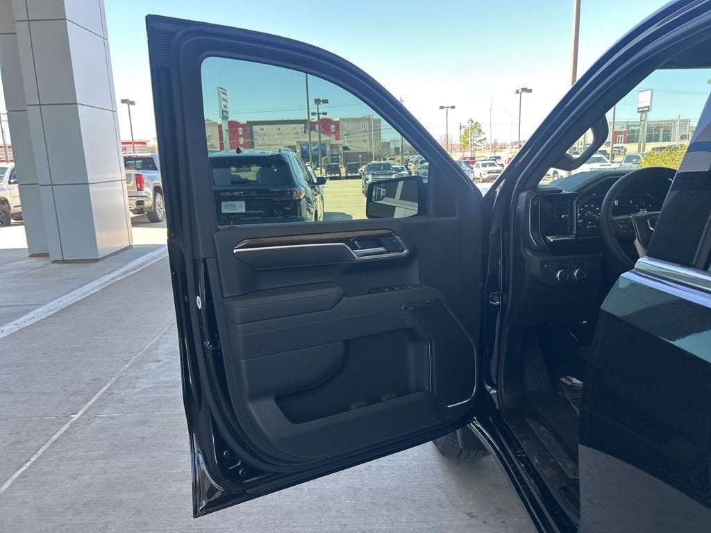 2025 GMC Sierra 1500 SLE