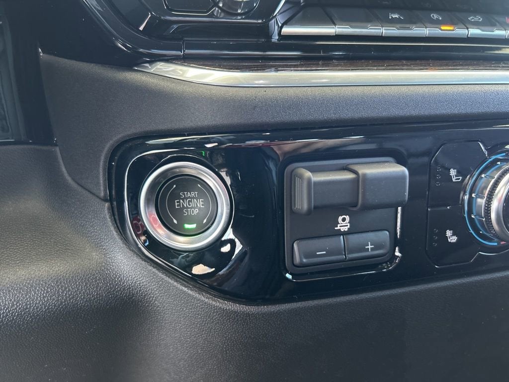 2025 GMC Sierra 1500 SLE