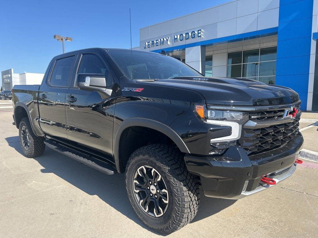 2026 Chevrolet Silverado 1500 ZR2's photo