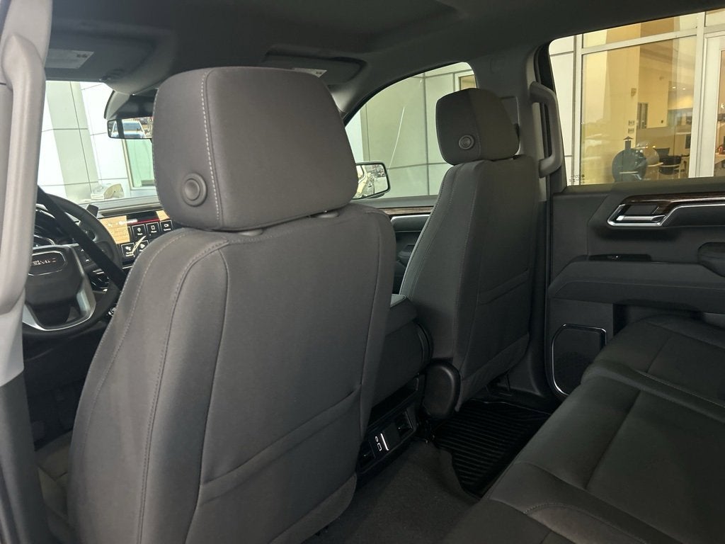 2025 GMC Sierra 1500 SLE