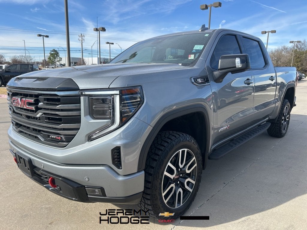 2025 GMC Sierra 1500 AT4