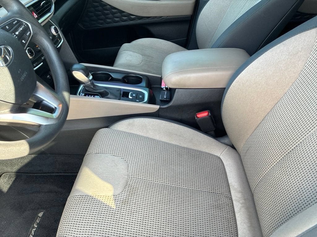 2020 Hyundai Santa Fe SE