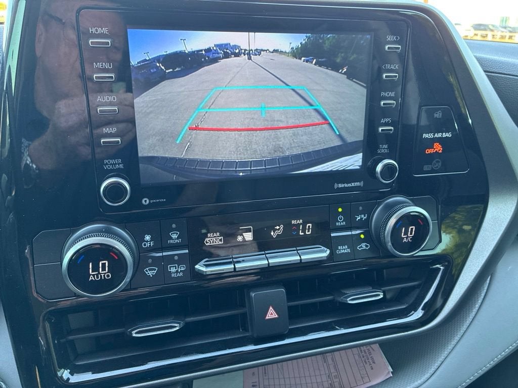 2022 Toyota Highlander L