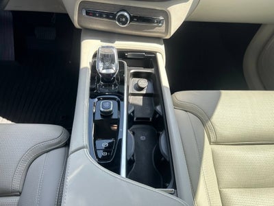 2025 Volvo XC90 Plug-In Hybrid Ultra