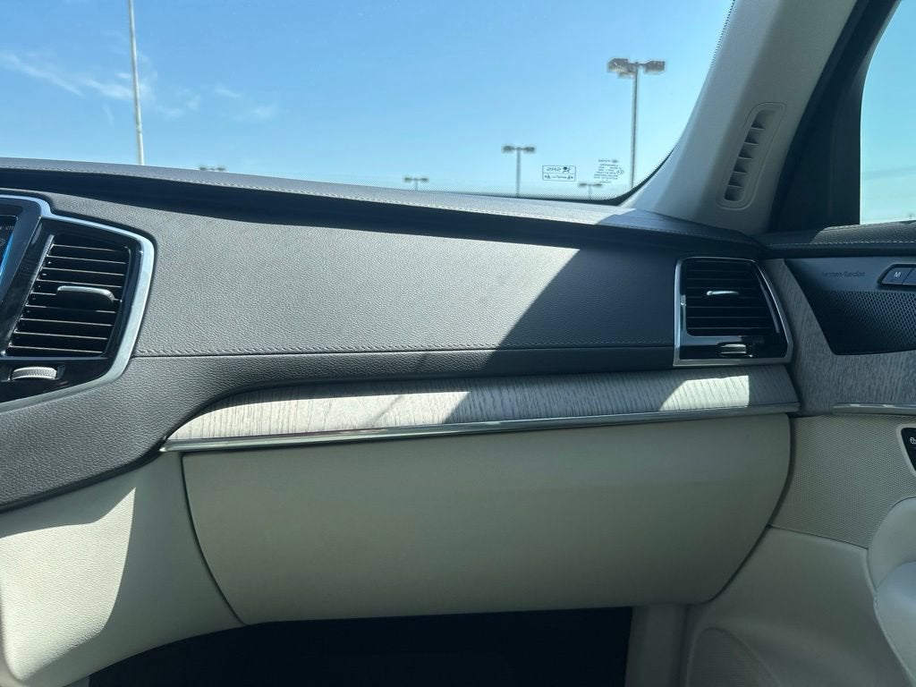 2025 Volvo XC90 Plug-In Hybrid Ultra