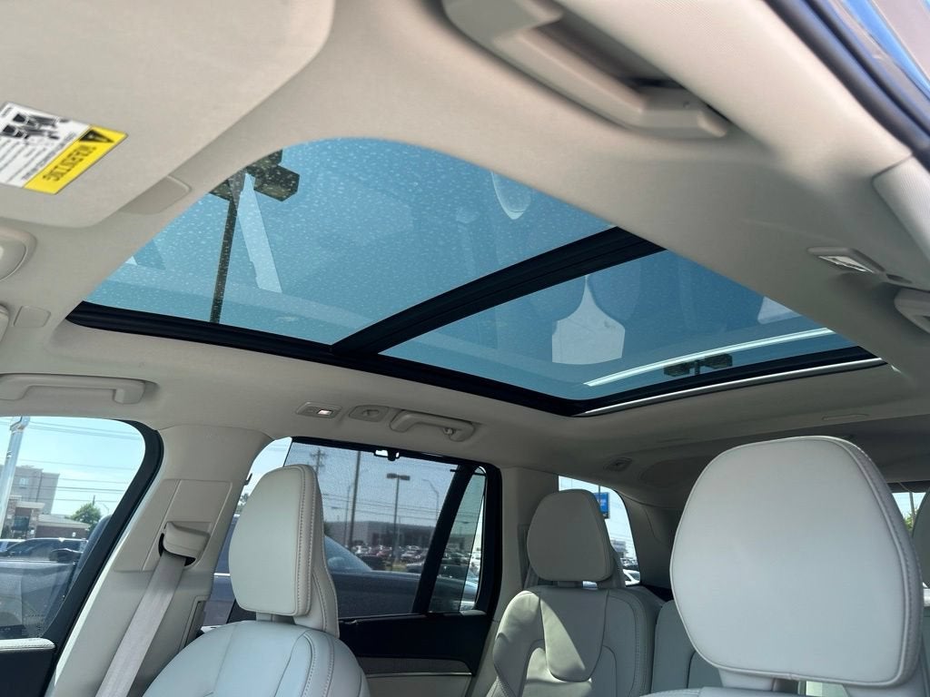 2025 Volvo XC90 Plug-In Hybrid Ultra