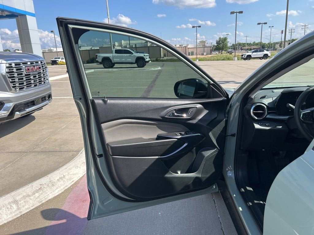 2026 Chevrolet Trax Activ - Photo 10